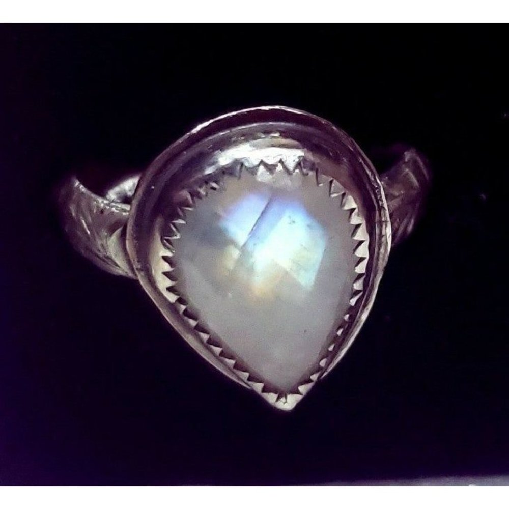 Moonstone ring - Picture 2 of 12